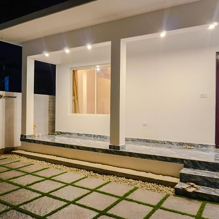 Marari Aidenz Beach Vibe Villa Alappuzha Ngoại thất bức ảnh